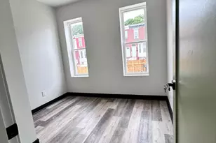 2539 N Marshall St, Philadelphia, PA 19133 - Photo 9