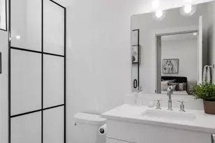 1910 Brown St, Philadelphia, PA 19130 - Photo 15