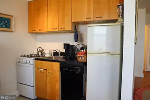 2601 Pennsylvania Ave, Philadelphia, PA 19130 - Photo 5