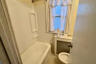 5401 Gainor Rd, Philadelphia, PA 19131 - Photo 17