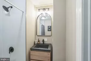 2070 Bridge St, Philadelphia, PA 19124 - Photo 11