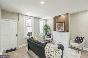 2070 Bridge St, Philadelphia, PA 19124 - Photo 3