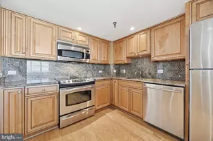 2001 Hamilton St, Philadelphia, PA 19130 - Photo 11