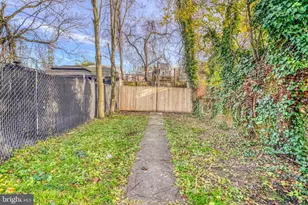 4321 Elizabeth St, Philadelphia, PA 19124 - Photo 37