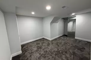 2018 Greymont St, Philadelphia, PA 19116 - Photo 13