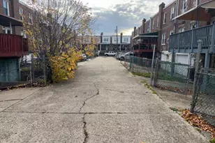 7920 Marsden St, Philadelphia, PA 19136 - Photo 27