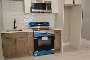 1418 W Grange Ave, Philadelphia, PA 19141 - Photo 5