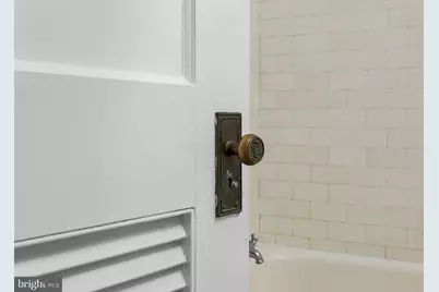 1324 Locust Street #807, Philadelphia, PA 19107 - Photo 9