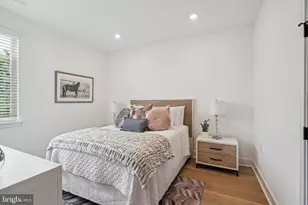 1419 W Grange Ave, Philadelphia, PA 19141 - Photo 15