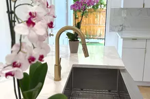 5215 Locust St, Philadelphia, PA 19139 - Photo 3