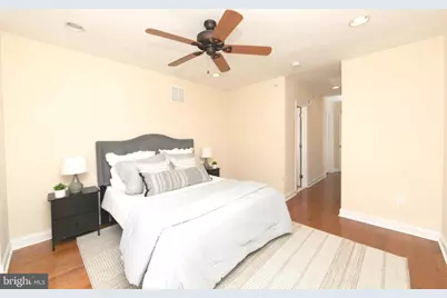 1030 N Leithgow Street, Philadelphia, PA 19123 - Photo 11