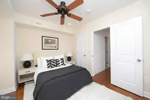 1030 N Leithgow St, Philadelphia, PA 19123 - Photo 17