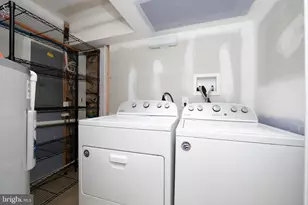 1030 N Leithgow St, Philadelphia, PA 19123 - Photo 29