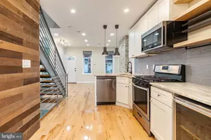 2057 Watkins St, Philadelphia, PA 19145 - Photo 11