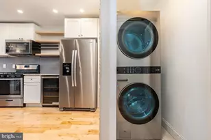 2057 Watkins St, Philadelphia, PA 19145 - Photo 13