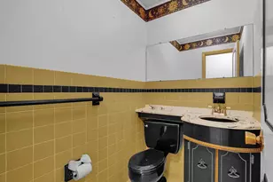 8305 Strahle Pl, Philadelphia, PA 19111 - Photo 19