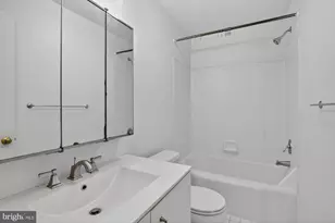 258 S 9th St, Philadelphia, PA 19107 - Photo 9