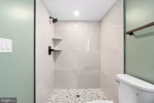 2720 Wharton St, Philadelphia, PA 19146 - Photo 41