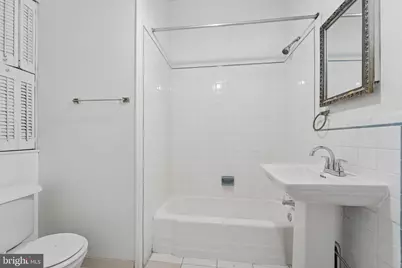 320 S 42nd Street, Philadelphia, PA 19104 - Photo 5