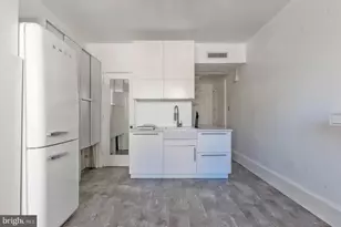 1324 Locust St, Philadelphia, PA 19107 - Photo 1