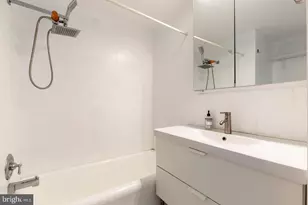 1324 Locust St, Philadelphia, PA 19107 - Photo 9