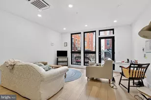 2007 Cambridge St, Philadelphia, PA 19130 - Photo 9