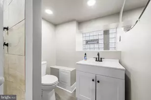 6630 Boyer St, Philadelphia, PA 19119 - Photo 21