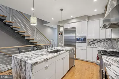 739 Bainbridge Street, Philadelphia, PA 19147 - Photo 9