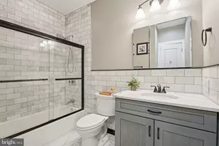 739 Bainbridge St, Philadelphia, PA 19147 - Photo 21