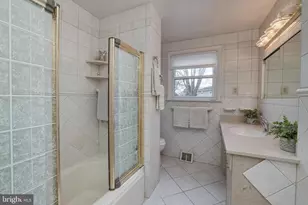 117 Alexis Ln, Philadelphia, PA 19115 - Photo 23