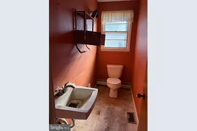 4816 Aubrey Avenue, Philadelphia, PA 19114 - Photo 15