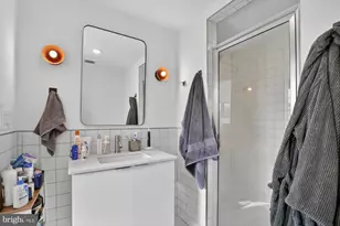 2007 Cambridge St, Philadelphia, PA 19130 - Photo 21