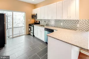 2501 Carpenter St, Philadelphia, PA 19146 - Photo 5