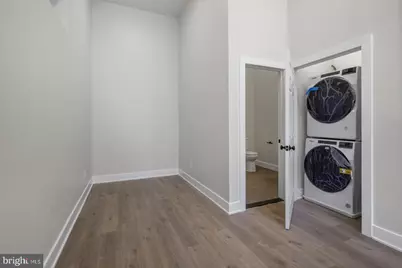 223 S 45th Street #1F, Philadelphia, PA 19104 - Photo 9