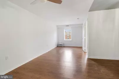 240 W Girard Avenue #3, Philadelphia, PA 19123 - Photo 3