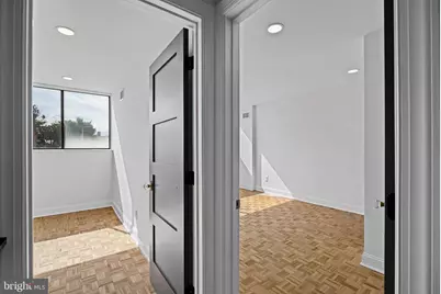 242 Locust Street, Philadelphia, PA 19106 - Photo 23