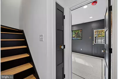 242 Locust Street, Philadelphia, PA 19106 - Photo 47