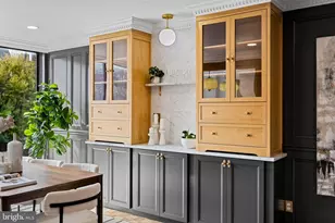 242 Locust St, Philadelphia, PA 19106 - Photo 3