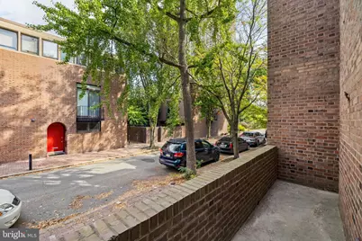 242 Locust Street, Philadelphia, PA 19106 - Photo 59