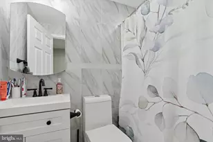 9938 Alicia St, Philadelphia, PA 19115 - Photo 11