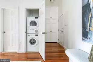 1023 Clinton St, Philadelphia, PA 19107 - Photo 15