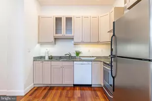 1023 Clinton St, Philadelphia, PA 19107 - Photo 13