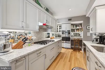 1901 Walnut Street #11E, Philadelphia, PA 19103 - Photo 15