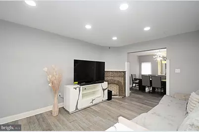 7027 Charles Street, Philadelphia, PA 19135 - Photo 3