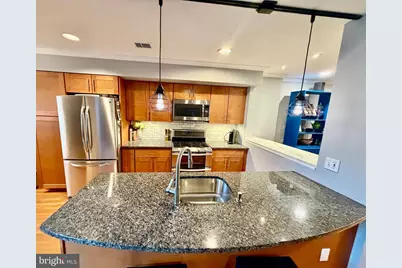 100 N 22nd Street #106, Philadelphia, PA 19103 - Photo 5