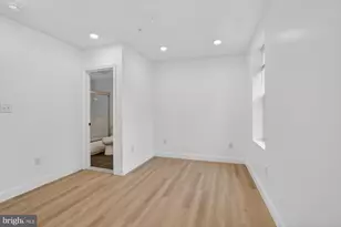 712 N American St, Philadelphia, PA 19123 - Photo 7