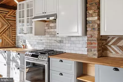 2142 E Huntingdon Street, Philadelphia, PA 19125 - Photo 11