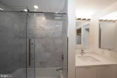 202 W Rittenhouse Square #1205, Philadelphia, PA 19103 - Photo 17