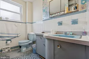 2127 Hoffnagle St, Philadelphia, PA 19152 - Photo 15