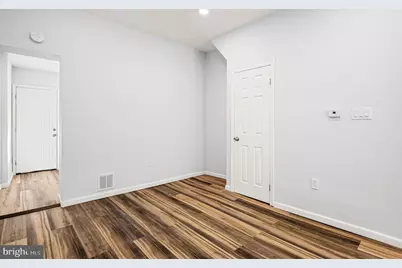 2139 N 10th Street, Philadelphia, PA 19122 - Photo 9